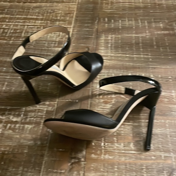 Sexy black Jimmy Choo slides.  Sz 40 - Picture 5 of 6